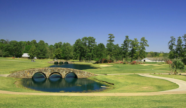 Tour 18 Golf Club